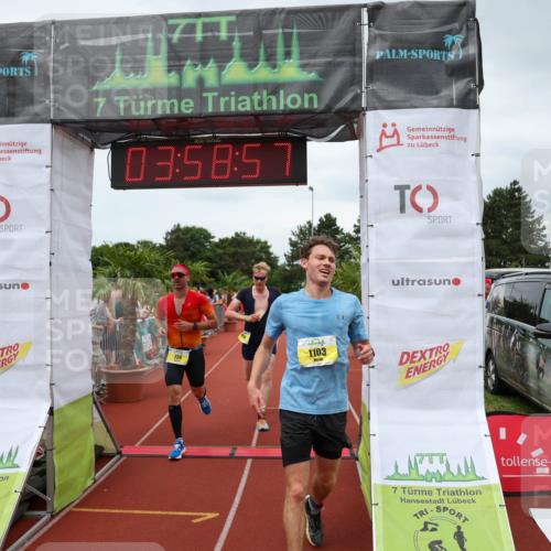 15.06.2025 - 7 Türme Triathlon Michael Strokosch http://msf.ph/oto/7971447 15.06.2025 13:58:57 Ziel 191, 738, 1103, 1111, 1198 meine-sportfotos.de