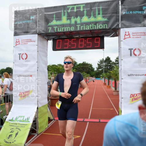 15.06.2025 - 7 Türme Triathlon Michael Strokosch http://msf.ph/oto/7971474 15.06.2025 13:58:58 Ziel 191, 738, 1103, 1111, 1198 meine-sportfotos.de