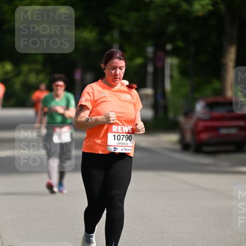 15.06.2025 - REWE Women's Run Dr. Thomas Lammeyer http://msf.ph/oto/7971482 15.06.2025 10:00:40 Laufen 10790 meine-sportfotos.de