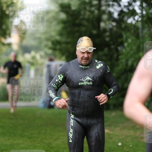 15.06.2025 - 7 Türme Triathlon Michael Strokosch http://msf.ph/oto/7971516 15.06.2025 13:00:25 Schwimmen 193, 705, 1092 meine-sportfotos.de