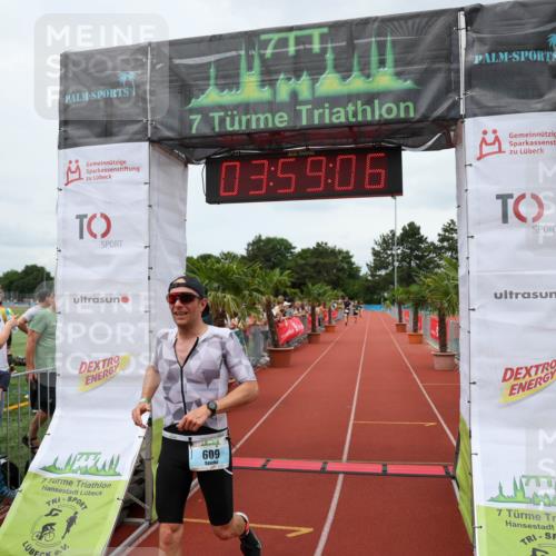 15.06.2025 - 7 Türme Triathlon Michael Strokosch http://msf.ph/oto/7971518 15.06.2025 13:59:06 Ziel 609 meine-sportfotos.de