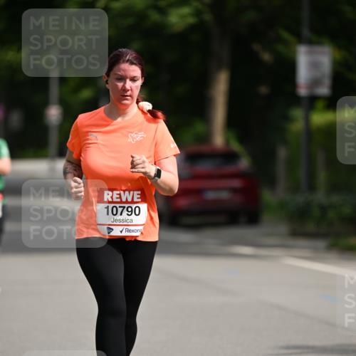 15.06.2025 - REWE Women's Run Dr. Thomas Lammeyer http://msf.ph/oto/7971524 15.06.2025 10:00:41 Laufen 10790 meine-sportfotos.de