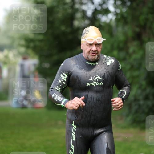 15.06.2025 - 7 Türme Triathlon Michael Strokosch http://msf.ph/oto/7971532 15.06.2025 13:00:26 Schwimmen 193, 705, 1092 meine-sportfotos.de