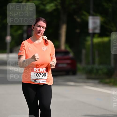 15.06.2025 - REWE Women's Run Dr. Thomas Lammeyer http://msf.ph/oto/7971536 15.06.2025 10:00:41 Laufen 10790 meine-sportfotos.de