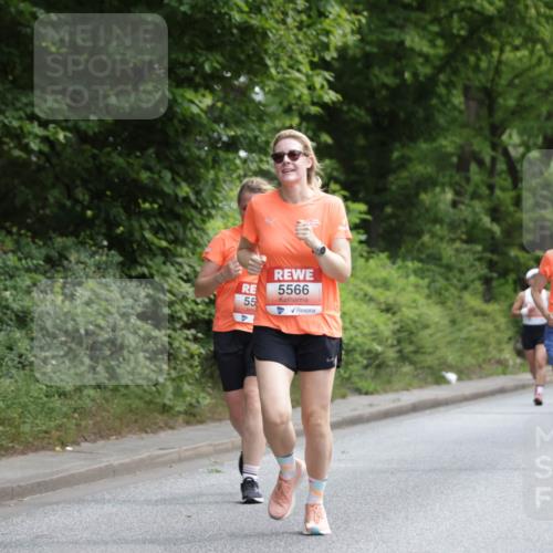 15.06.2025 - REWE Women's Run Jannik Wohlers http://msf.ph/oto/7971550 15.06.2025 10:06:32 Laufen 5566, 55, 5299 meine-sportfotos.de