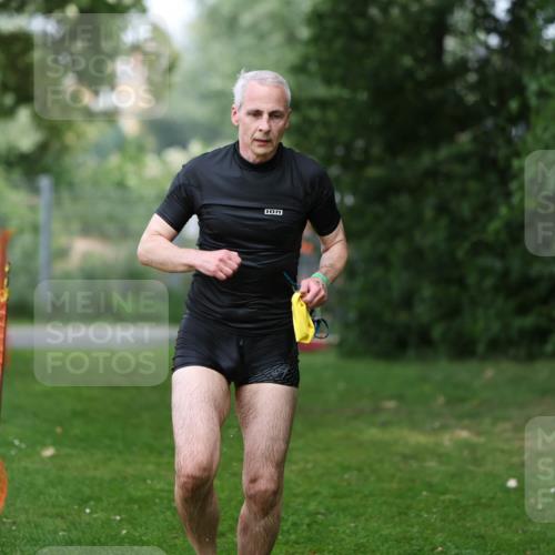 15.06.2025 - 7 Türme Triathlon Michael Strokosch http://msf.ph/oto/7971557 15.06.2025 13:00:33 Schwimmen 193, 705 meine-sportfotos.de