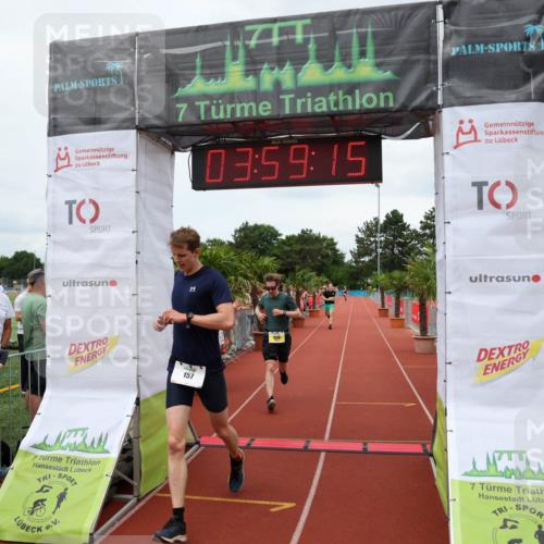 15.06.2025 - 7 Türme Triathlon Michael Strokosch http://msf.ph/oto/7971560 15.06.2025 13:59:15 Ziel 157, 1019, 1167 meine-sportfotos.de