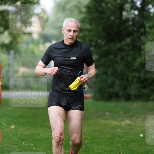 15.06.2025 - 7 Türme Triathlon Michael Strokosch http://msf.ph/oto/7971562 15.06.2025 13:00:33 Schwimmen 193, 705 meine-sportfotos.de