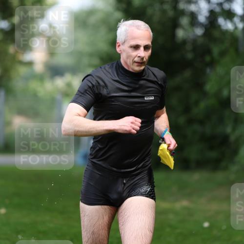 15.06.2025 - 7 Türme Triathlon Michael Strokosch http://msf.ph/oto/7971585 15.06.2025 13:00:34 Schwimmen 193, 705 meine-sportfotos.de
