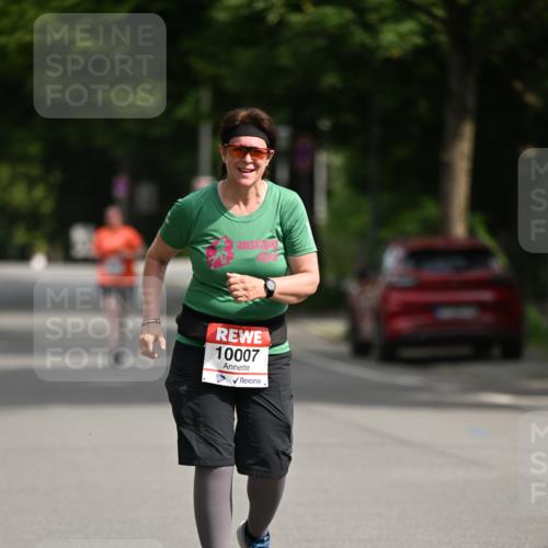 15.06.2025 - REWE Women's Run Dr. Thomas Lammeyer http://msf.ph/oto/7971593 15.06.2025 10:00:46 Laufen 10007 meine-sportfotos.de