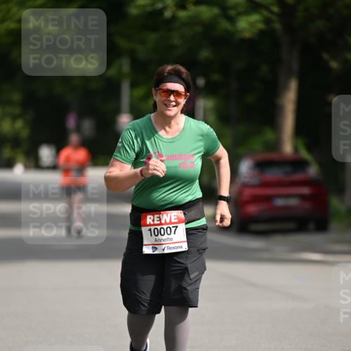 15.06.2025 - REWE Women's Run Dr. Thomas Lammeyer http://msf.ph/oto/7971610 15.06.2025 10:00:47 Laufen 10007 meine-sportfotos.de