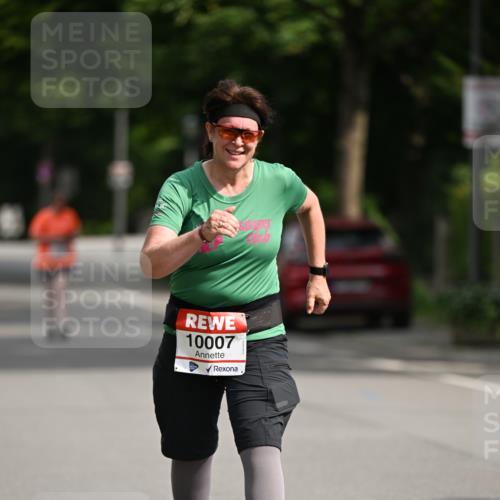 15.06.2025 - REWE Women's Run Dr. Thomas Lammeyer http://msf.ph/oto/7971636 15.06.2025 10:00:47 Laufen 10007 meine-sportfotos.de