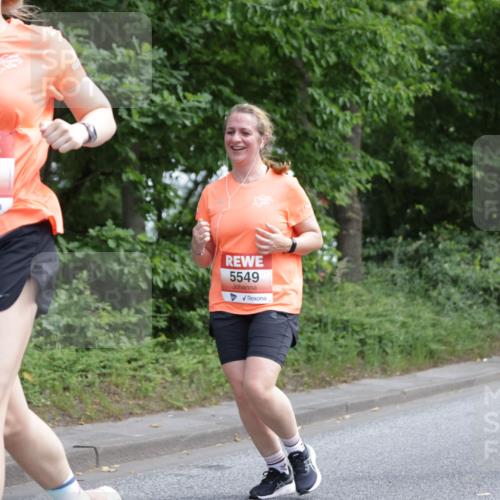 15.06.2025 - REWE Women's Run Jannik Wohlers http://msf.ph/oto/7971649 15.06.2025 10:06:35 Laufen 5566, 5549, 529 meine-sportfotos.de