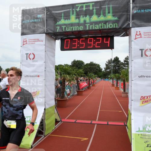 15.06.2025 - 7 Türme Triathlon Michael Strokosch http://msf.ph/oto/7971667 15.06.2025 13:59:23 Ziel 708, 1019, 1167 meine-sportfotos.de