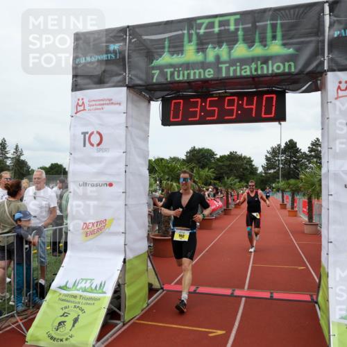 15.06.2025 - 7 Türme Triathlon Michael Strokosch http://msf.ph/oto/7971679 15.06.2025 13:59:40 Ziel 952, 1075 meine-sportfotos.de