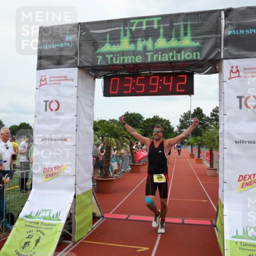 15.06.2025 - 7 Türme Triathlon Michael Strokosch http://msf.ph/oto/7971703 15.06.2025 13:59:41 Ziel 792, 952, 1075 meine-sportfotos.de