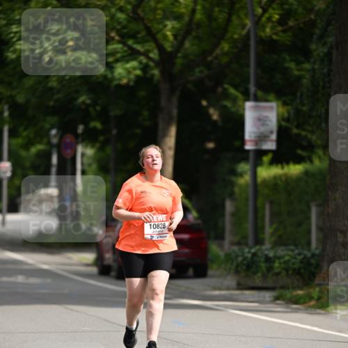 15.06.2025 - REWE Women's Run Dr. Thomas Lammeyer http://msf.ph/oto/7971737 15.06.2025 10:00:58 Laufen 10828 meine-sportfotos.de