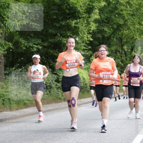 15.06.2025 - REWE Women's Run Jannik Wohlers http://msf.ph/oto/7971845 15.06.2025 10:06:39 Laufen 5128, 5043, 5489, 5115, 5302 meine-sportfotos.de