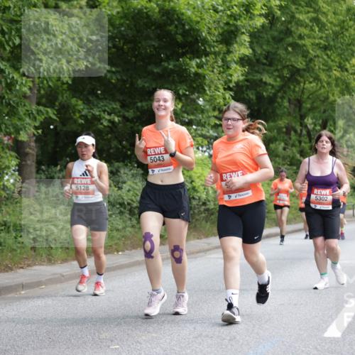 15.06.2025 - REWE Women's Run Jannik Wohlers http://msf.ph/oto/7971878 15.06.2025 10:06:40 Laufen 5043, 5128, 5302 meine-sportfotos.de
