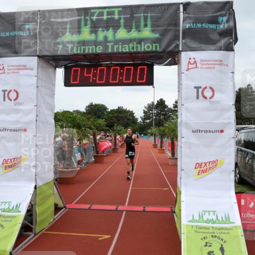 15.06.2025 - 7 Türme Triathlon Michael Strokosch http://msf.ph/oto/7971885 15.06.2025 13:59:59 Ziel 652, 775 meine-sportfotos.de