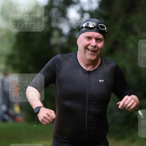 15.06.2025 - 7 Türme Triathlon Michael Strokosch http://msf.ph/oto/7971890 15.06.2025 13:01:45 Schwimmen 834 meine-sportfotos.de