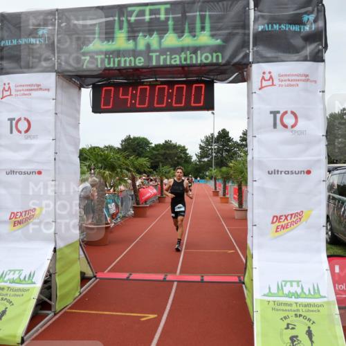 15.06.2025 - 7 Türme Triathlon Michael Strokosch http://msf.ph/oto/7971893 15.06.2025 14:00:00 Ziel 652, 775 meine-sportfotos.de