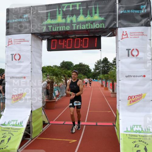 15.06.2025 - 7 Türme Triathlon Michael Strokosch http://msf.ph/oto/7971915 15.06.2025 14:00:01 Ziel 652, 1102 meine-sportfotos.de