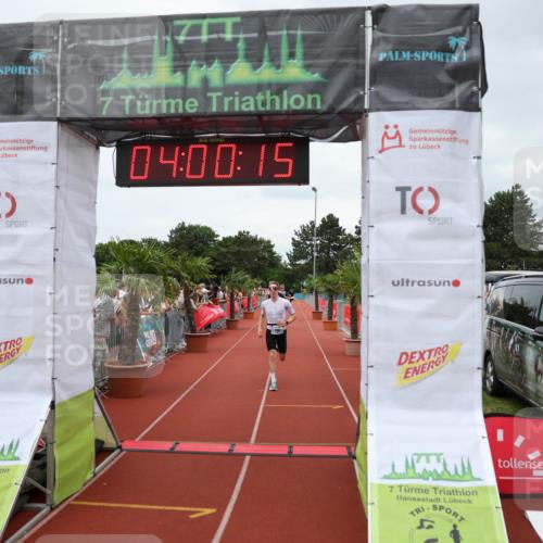 15.06.2025 - 7 Türme Triathlon Michael Strokosch http://msf.ph/oto/7971971 15.06.2025 14:00:15 Ziel 496, 551, 938 meine-sportfotos.de