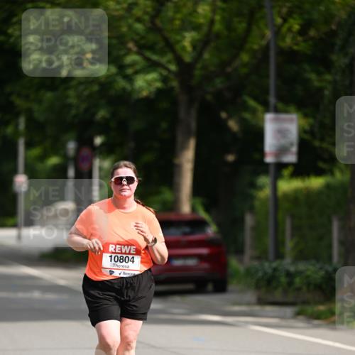 15.06.2025 - REWE Women's Run Dr. Thomas Lammeyer http://msf.ph/oto/7971992 15.06.2025 10:01:11 Laufen 10804 meine-sportfotos.de