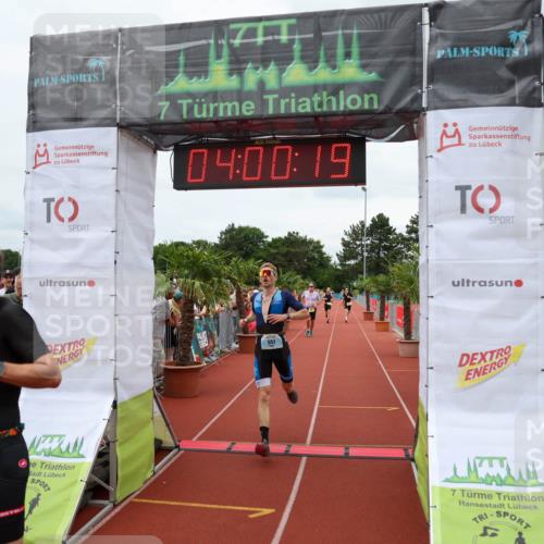 15.06.2025 - 7 Türme Triathlon Michael Strokosch http://msf.ph/oto/7972032 15.06.2025 14:00:19 Ziel 496, 551, 938, 942, 1073 meine-sportfotos.de