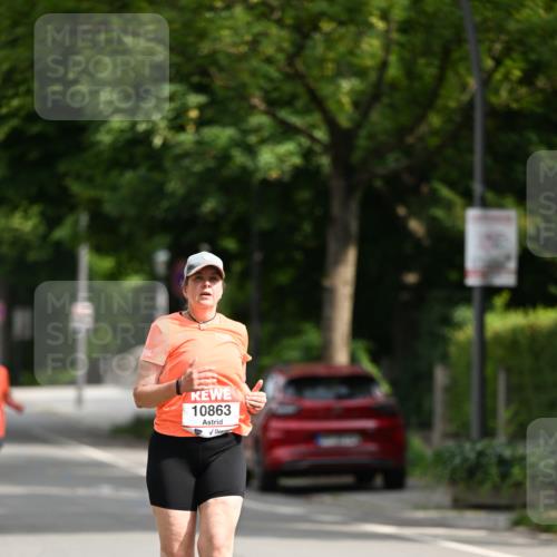 15.06.2025 - REWE Women's Run Dr. Thomas Lammeyer http://msf.ph/oto/7972110 15.06.2025 10:01:23 Laufen 10863 meine-sportfotos.de