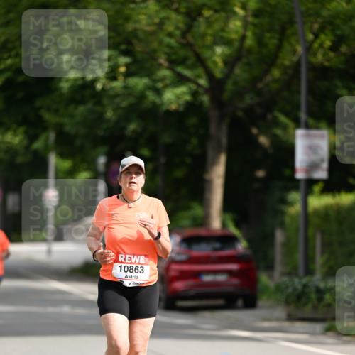 15.06.2025 - REWE Women's Run Dr. Thomas Lammeyer http://msf.ph/oto/7972114 15.06.2025 10:01:24 Laufen 10863 meine-sportfotos.de