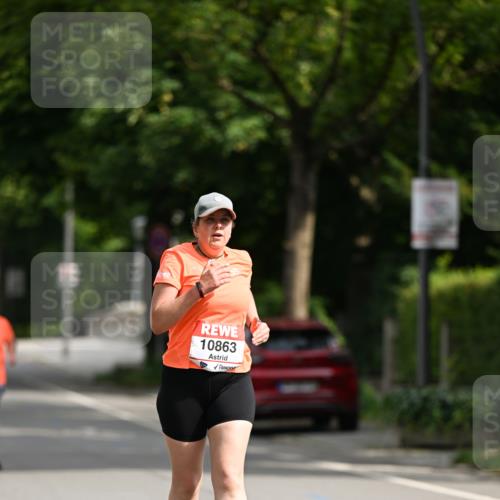 15.06.2025 - REWE Women's Run Dr. Thomas Lammeyer http://msf.ph/oto/7972130 15.06.2025 10:01:24 Laufen 10863 meine-sportfotos.de
