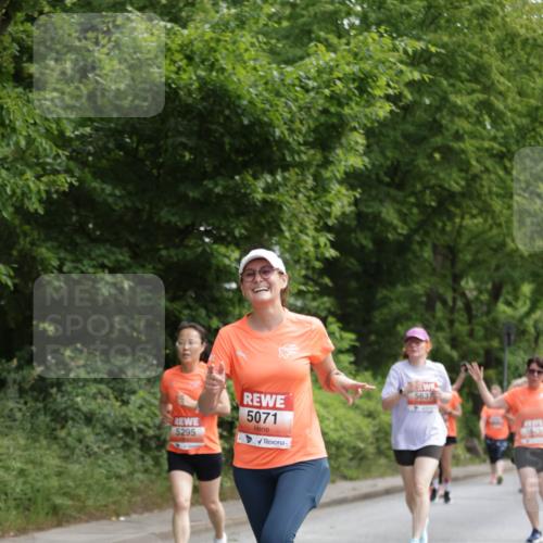 15.06.2025 - REWE Women's Run Jannik Wohlers http://msf.ph/oto/7972148 15.06.2025 10:06:48 Laufen 5295, 5071 meine-sportfotos.de