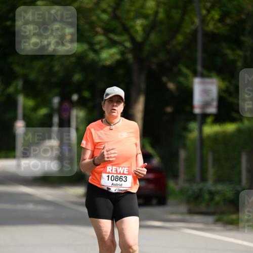 15.06.2025 - REWE Women's Run Dr. Thomas Lammeyer http://msf.ph/oto/7972150 15.06.2025 10:01:25 Laufen 10863 meine-sportfotos.de