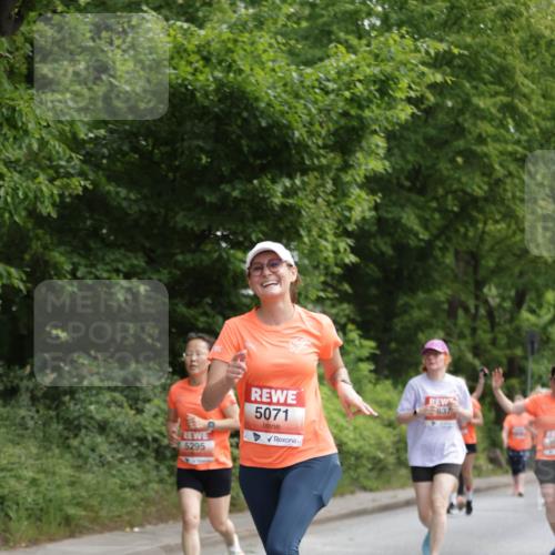 15.06.2025 - REWE Women's Run Jannik Wohlers http://msf.ph/oto/7972153 15.06.2025 10:06:48 Laufen 5295, 5071 meine-sportfotos.de