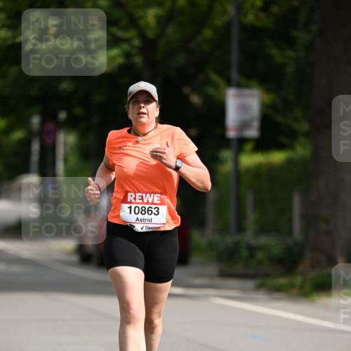 15.06.2025 - REWE Women's Run Dr. Thomas Lammeyer http://msf.ph/oto/7972168 15.06.2025 10:01:25 Laufen 10863 meine-sportfotos.de