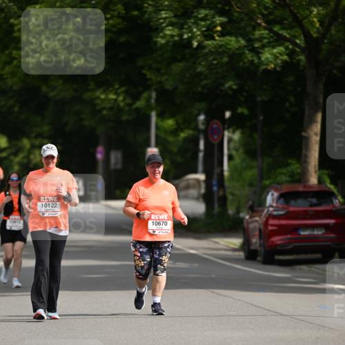 15.06.2025 - REWE Women's Run Dr. Thomas Lammeyer http://msf.ph/oto/7972222 15.06.2025 10:01:29 Laufen 10815, 10122, 10670 meine-sportfotos.de