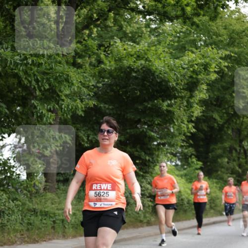 15.06.2025 - REWE Women's Run Jannik Wohlers http://msf.ph/oto/7972241 15.06.2025 10:06:52 Laufen 5625 meine-sportfotos.de