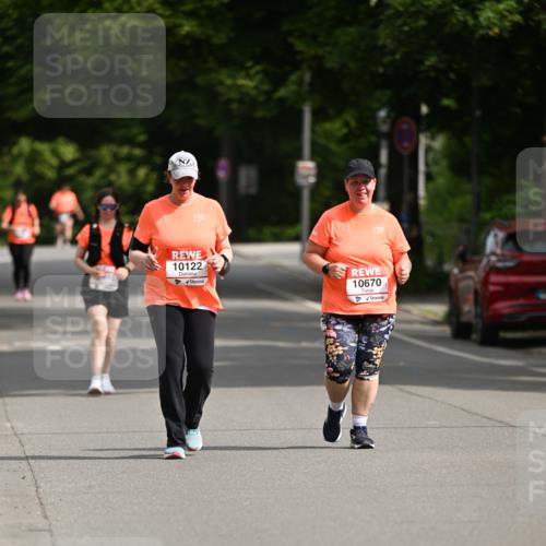 15.06.2025 - REWE Women's Run Dr. Thomas Lammeyer http://msf.ph/oto/7972249 15.06.2025 10:01:30 Laufen 10122, 10670 meine-sportfotos.de