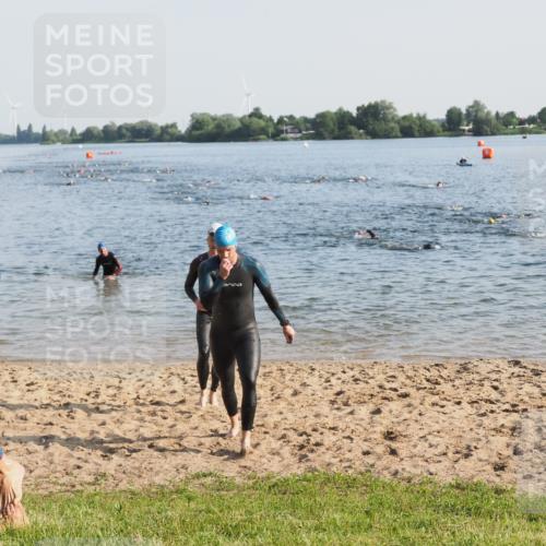 21.06.2025 - 27. Vierlanden-Triathlon MichiJ http://msf.ph/oto/7972267 15.06.2026 08:33:05 Schwimmen 15, 36, 185, 234 meine-sportfotos.de