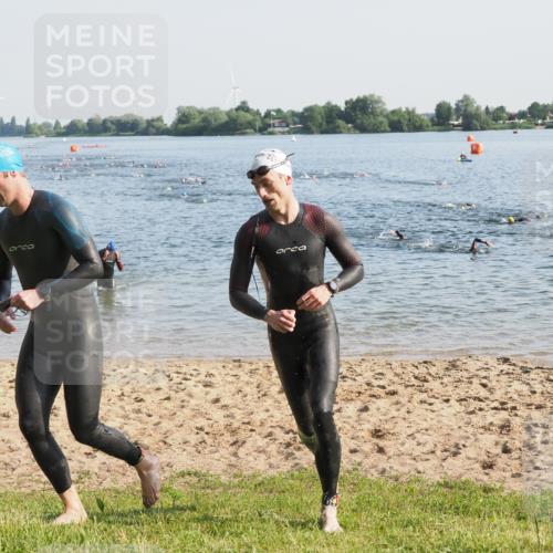 21.06.2025 - 27. Vierlanden-Triathlon MichiJ http://msf.ph/oto/7972292 15.06.2026 08:33:08 Schwimmen 15, 36, 185, 234 meine-sportfotos.de