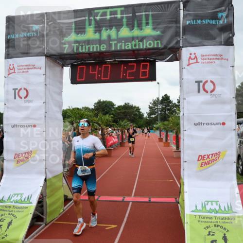 15.06.2025 - 7 Türme Triathlon Michael Strokosch http://msf.ph/oto/7972323 15.06.2025 14:01:28 Ziel 395, 840, 859 meine-sportfotos.de