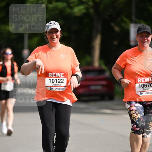 15.06.2025 - REWE Women's Run Dr. Thomas Lammeyer http://msf.ph/oto/7972325 15.06.2025 10:01:36 Laufen 10122, 10670 meine-sportfotos.de