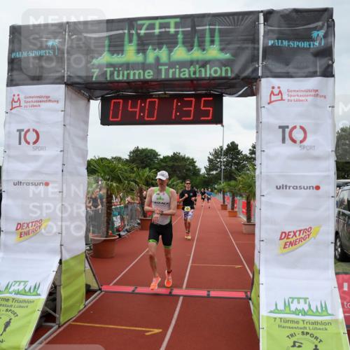15.06.2025 - 7 Türme Triathlon Michael Strokosch http://msf.ph/oto/7972390 15.06.2025 14:01:35 Ziel 395, 740, 840, 1152, 1159 meine-sportfotos.de