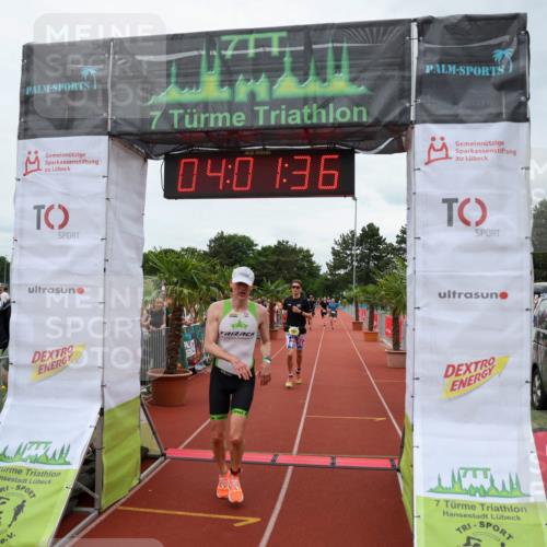 15.06.2025 - 7 Türme Triathlon Michael Strokosch http://msf.ph/oto/7972398 15.06.2025 14:01:35 Ziel 395, 740, 840, 1152, 1159 meine-sportfotos.de