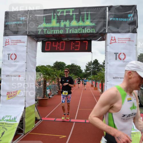 15.06.2025 - 7 Türme Triathlon Michael Strokosch http://msf.ph/oto/7972416 15.06.2025 14:01:37 Ziel 740, 840, 1152, 1159 meine-sportfotos.de