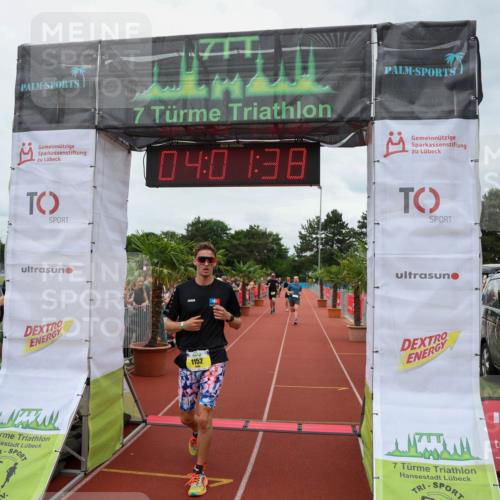 15.06.2025 - 7 Türme Triathlon Michael Strokosch http://msf.ph/oto/7972433 15.06.2025 14:01:37 Ziel 740, 840, 1152, 1159 meine-sportfotos.de