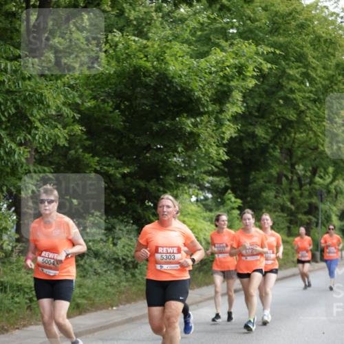 15.06.2025 - REWE Women's Run Jannik Wohlers http://msf.ph/oto/7972447 15.06.2025 10:07:10 Laufen 5303, 5004 meine-sportfotos.de