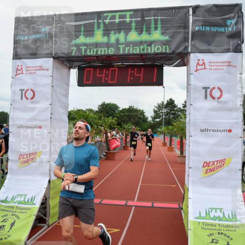 15.06.2025 - 7 Türme Triathlon Michael Strokosch http://msf.ph/oto/7972470 15.06.2025 14:01:40 Ziel 740, 915, 998, 1152, 1159 meine-sportfotos.de